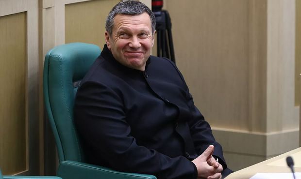 Европарламент призвал ввести санкции против «друзей Путина» и пропагандистов