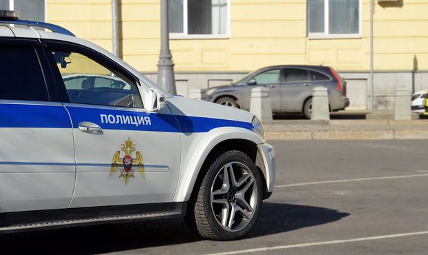 В Москве сотрудника полиции задержали за кражу 25 млн рублей из вещдоков