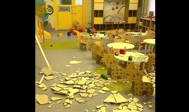 В Кемерово в новом детском саду обрушился потолок в игровой комнате