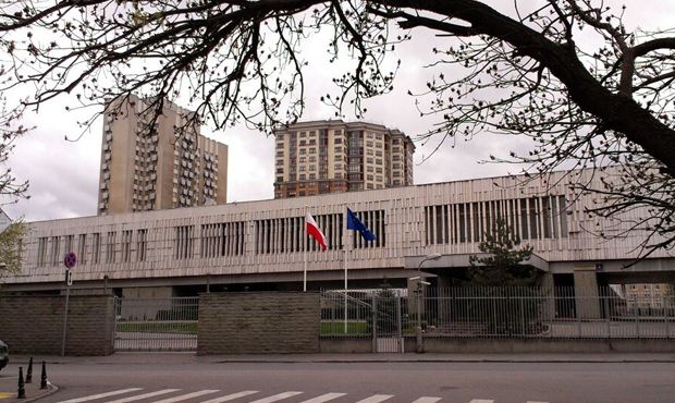 Россия выслала из страны пятерых сотрудников посольства Польши
