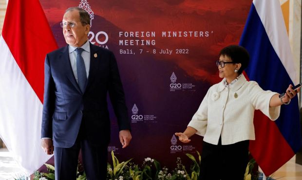 Глава МИД России Сергей Лавров досрочно покинул встречу G20 на Бали