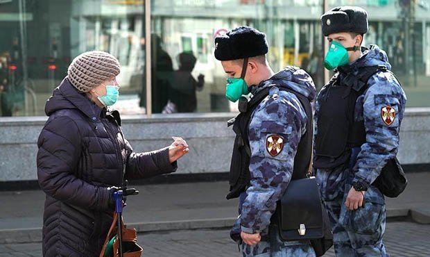 Российский футболист попросил власти разрешить гражданам прогулки по очереди