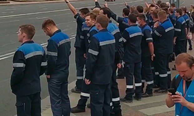 Сотрудники минского метрополитена вышли на акцию протеста