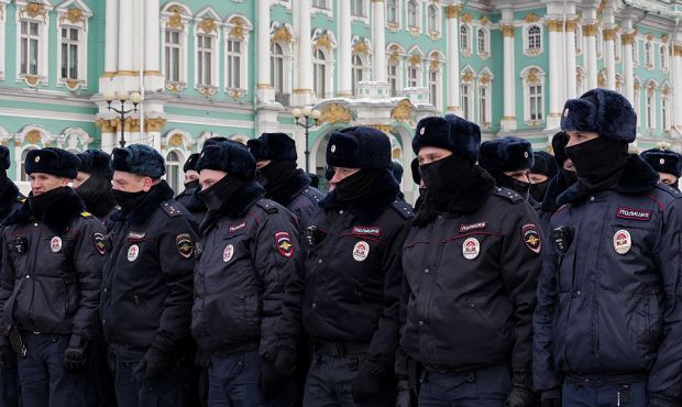 Власти Петербурга наградили полицейских за разгон протестных акций