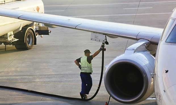 Глава ФАС назвал парадоксальным рост цен на самолетное топливо 