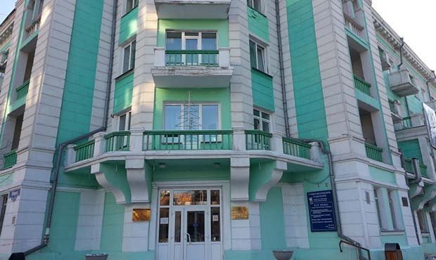 В Красноярске скончалась главврач краевого госпиталя, выпавшая из окна во время совещания 