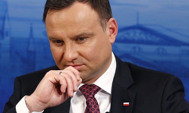 Среди зарубежных политиков украинцы больше всего доверяют президенту Польши