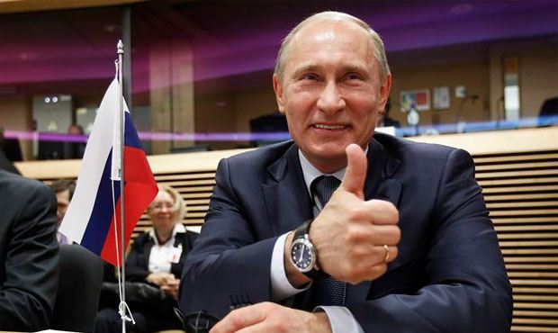 Президент России проиндексировал себе зарплату
