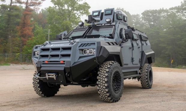 Министр обороны Канады объявила о передаче Украине 200 бронеавтомобилей