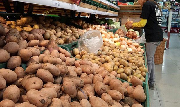 В России из-за гибели урожая прогнозируют рост цен на хлеб и картофель