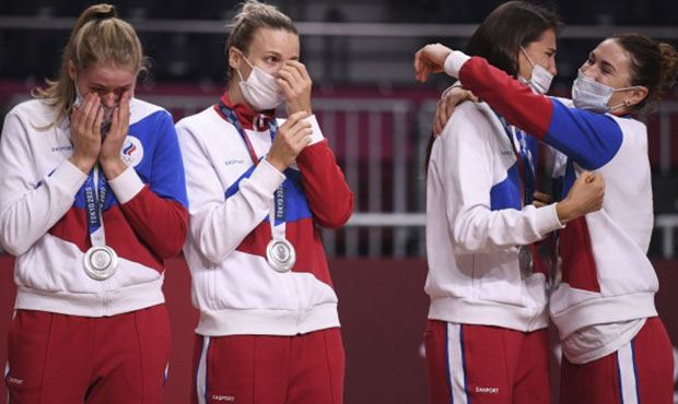 Женская сборная России по гандболу завоевала серебро на Олимпиаде в Токио