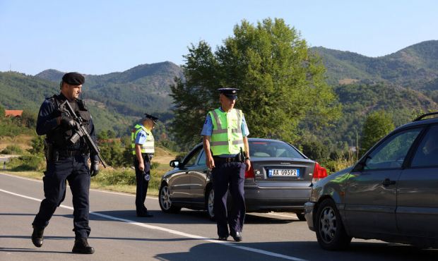 Косово продолжит перерегистрацию сербских автомобилей