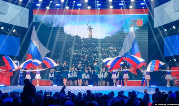 Выступившие на концертах «Zа Россию» поэты заявили, что получили меньше денег, чем указано в сметах