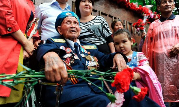 Казахстан отменил военный парад ко Дню Победы для экономии средств