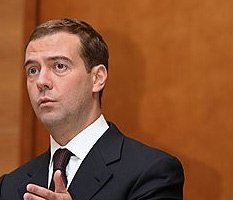 Дмитрий Медведев пустил в ход телевизионное право