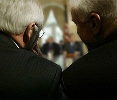 За что платить американским политикам