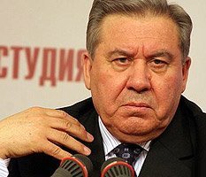 Омский губернатор хочет славы Владимира Путина