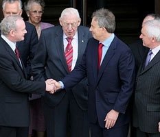 Белфасту - самоуправление, Эдинбургу - независимость