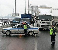 Спецназ у большой дороги