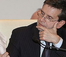 С больной головы на государственную