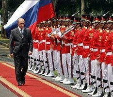 Путин привез Индонезии миллиард