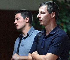 Студент посадил милиционеров