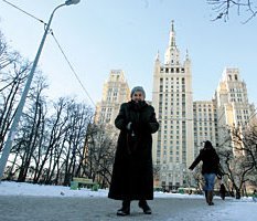 Старикам предложат заложить квартиры