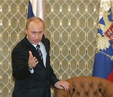 Путин остается