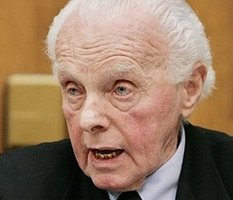 Том Лантос перестал критиковать Россию