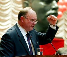 Коммунисты грозят восстанием
