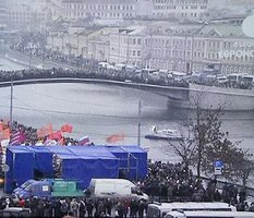 Протестные митинг как помощь «Единой России»