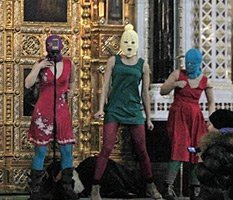 «Pussy Riot»:  признать хулиганами, простить, как юродивых