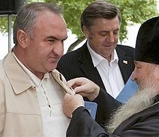 Был всесилен, был всевластен