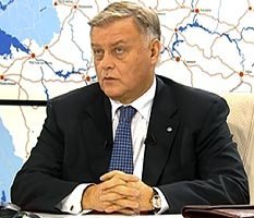 Якунин пошел на шантаж