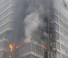 Почему МЧС не тушило «Свечку»
