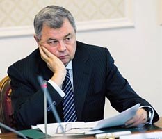 Агрессивных чиновников предлагается сажать