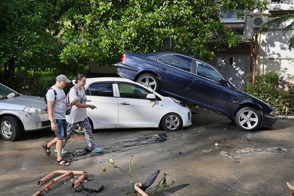 После двух разрушительных наводнений в Сочи введен режим ЧС